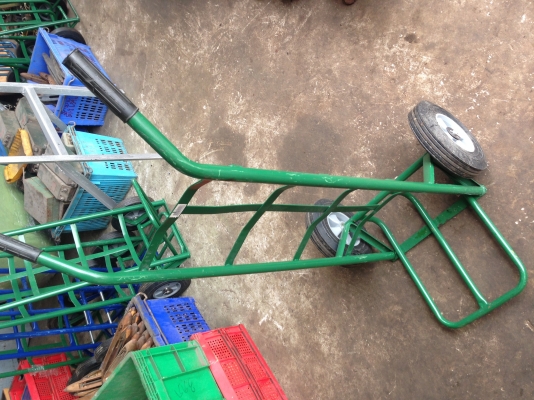 ขาย รถเข็น 2 ล้อ ใช้เข็นผัก วัสดุก่อสร้าง อื่นๆ