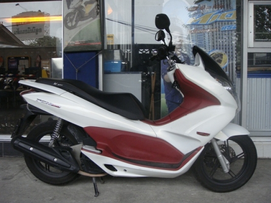 PCX 150 สวยโคตร (8000 ก.ม.)