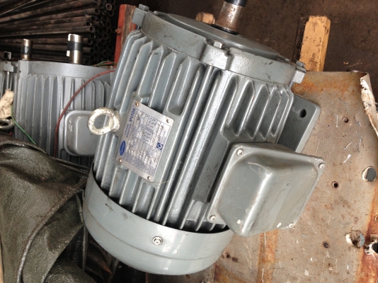 ขายมอเตอร์ ยี่ห้อ Carrier 5แรง 3 สาย 1400 รอบ