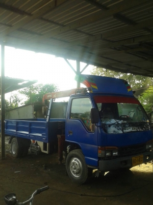 บรรทุก 6ล้อ ISUZU NPR 120แรง เปลียนใส่เครื่อ่ง130แรง ติดเครน2.6ตัน