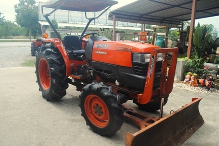 ขายรถไถ Kubota L 4508 DI (4WD) พร้อมดันหน้าช้าง,ผานพรวน สีเดิมครับ ขายรถไถ Kubota L 4508 DI (4WD) พร้อมดันหน้าช้าง,ผานพรวน สีเดิมครับ