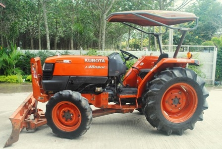 ขายรถไถ Kubota L 4508 DI (4WD) พร้อมดันหน้าช้าง,ผานพรวน สีเดิมครับ