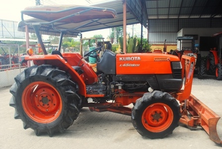 ขายรถไถ Kubota L 4508 DI (4WD) พร้อมดันหน้าช้าง,ผานพรวน สีเดิมครับ ขายรถไถ Kubota L 4508 DI (4WD) พร้อมดันหน้าช้าง,ผานพรวน สีเดิมครับ