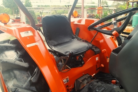 ขายรถไถ Kubota L 4508 DI (4WD) พร้อมดันหน้าช้าง,ผานพรวน สีเดิมครับ ขายรถไถ Kubota L 4508 DI (4WD) พร้อมดันหน้าช้าง,ผานพรวน สีเดิมครับ