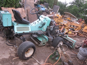 รถตัดหญ้า ตัดกรีน แบบนั่งขับ HONDA: TM3 -241 มือสองญี่ปุ่น เครื่อง 2 สูบ 3 แก็งค์ พร้อมใช้งาน