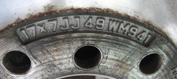 ลดราคาแล้ว...4,000 บ.โทรมาคุยครับ ขายล้อลายยอดนิยม รูน๊อต 5.114 ขอบ 17 " ถูกมาก