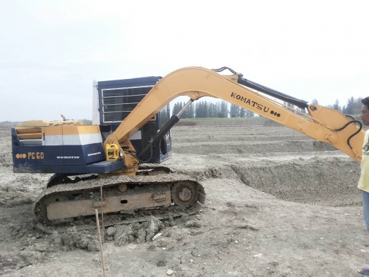 KOMATSU PC 60-3 ซื้อเก่านอก ใช้งาน1เดือน สภาพ90อาร์มพิเศษ