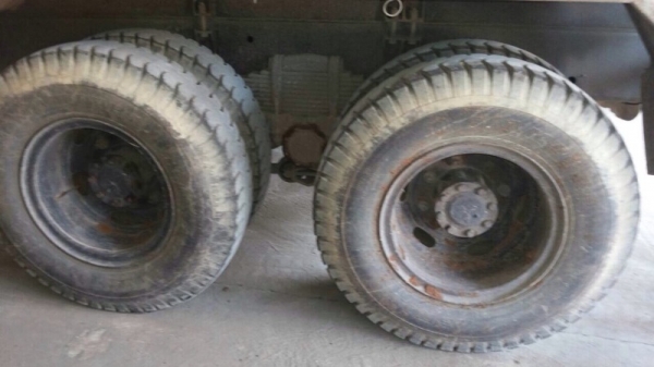 รถมิตซู 10 ล้อดั้ม FM527  190 แรงม้า. ปี 47  สนใจติดต่อ 081 - 6079515