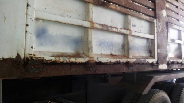 รถมิตซู 10 ล้อดั้ม FM527  190 แรงม้า. ปี 47  สนใจติดต่อ 081 - 6079515