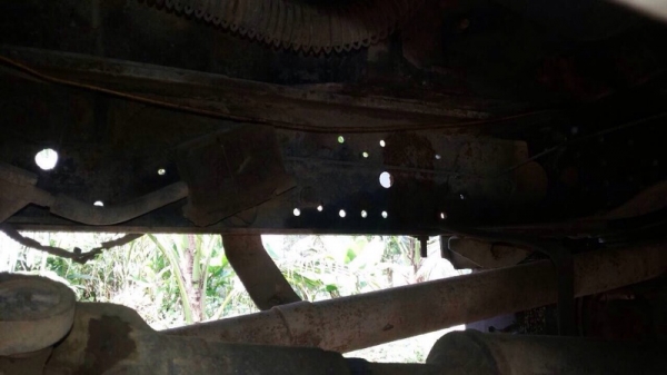 รถอีซูซุ 6 ล้อดั้ม 120 แรงม้า. ปี 38 ( ฝาดำ ) , ( ขายตามสภาพ ) สนใจติดต่อ 081 - 6079515 รถอีซูซุ 6 ล้อดั้ม 120 แรงม้า. ปี 38 ( ฝาดำ ) , ( ขายตามสภาพ ) สนใจติดต่อ 081 - 6079515