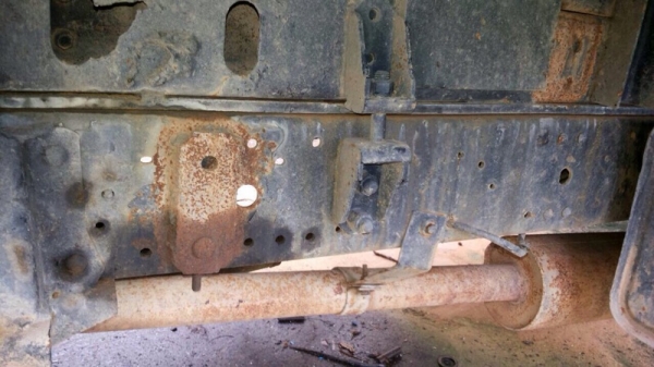 รถอีซูซุ 6 ล้อดั้ม 120 แรงม้า. ปี 38 ( ฝาดำ ) , ( ขายตามสภาพ ) สนใจติดต่อ 081 - 6079515 รถอีซูซุ 6 ล้อดั้ม 120 แรงม้า. ปี 38 ( ฝาดำ ) , ( ขายตามสภาพ ) สนใจติดต่อ 081 - 6079515