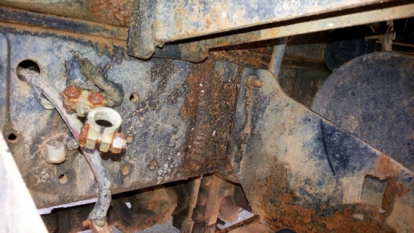 รถอีซูซุ 6 ล้อดั้ม 120 แรงม้า. ปี 38 ( ฝาดำ ) , ( ขายตามสภาพ ) สนใจติดต่อ 081 - 6079515 รถอีซูซุ 6 ล้อดั้ม 120 แรงม้า. ปี 38 ( ฝาดำ ) , ( ขายตามสภาพ ) สนใจติดต่อ 081 - 6079515