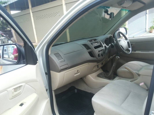 Vigo d4d ปี2006 ตัวE เครื่อง 2500 อินเตอร์คูลเลอร์ รถบ้านมือเดียว