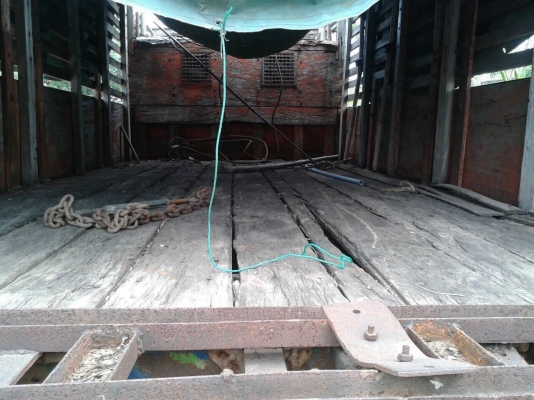 ขาย 10 ล้อหัวยาวเพลาเดียว 230,000 เครื่อง 6BG1 175 แรงม้า เพลาโบกี้ใหญ่เฟืองท้ายใหญ่ คัสซีสวย สโลว์กลาง ยางเต็ม ทะเบียนพร้อมโอน ราคาต่อรองได้