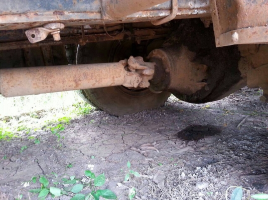 ขาย 10 ล้อหัวยาวเพลาเดียว 230,000 เครื่อง 6BG1 175 แรงม้า เพลาโบกี้ใหญ่เฟืองท้ายใหญ่ คัสซีสวย สโลว์กลาง ยางเต็ม ทะเบียนพร้อมโอน ราคาต่อรองได้