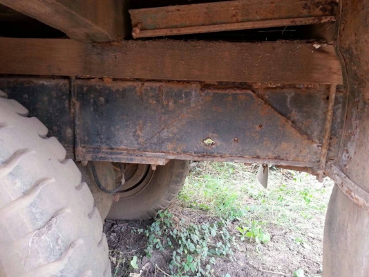 ขาย 10 ล้อหัวยาวเพลาเดียว 230,000 เครื่อง 6BG1 175 แรงม้า เพลาโบกี้ใหญ่เฟืองท้ายใหญ่ คัสซีสวย สโลว์กลาง ยางเต็ม ทะเบียนพร้อมโอน ราคาต่อรองได้