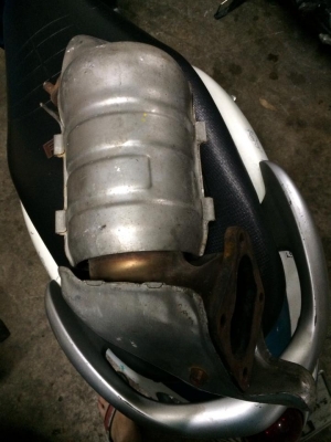 ขายฝาครอบเครื่อง ไทรทัน ของ0แท้ กับ คอท่อแคท