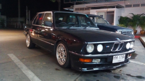 BMW 520i E28 สภาพหล่อๆ