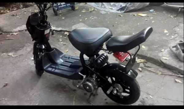 ( ขายแล้วคับขอบคุณพี่ที่ดอนเมือง มายกปัยดูแล )ขายรถป๊อบ ซูซูกิ โชอิโนริ รุ่นสตาร์ดมือ สีดำ สวยสวย สีเดิมเดิมจากญี่ปุ่น เครื่องดี สีสวย อุปกรณ์และระบบไฟฟ้า ทำงานปกติดีทุกอย่าง สตาร์ด สองระบบ มือเท้า มีรีโมท สัณญาณกันขโมย เพิ่มความปลอดภัย มีตะแกรงหลังเหล็ก