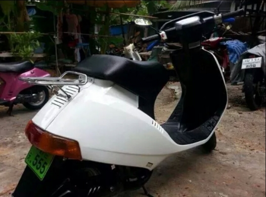 ขายรถป๊อบ HONDA สีขาว สวยสวย สภาพดีและพร้อมใช้ สตาร์ดสองระบบ มือเท้า เครื่องดี เสียงเงียบ สีไหม่ทั้งคัน ขอขาย 9900 บาท K.tum 0971977571 *ส่งทั่วไทย กทมส่งฟรี*