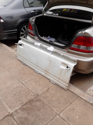 ฝาท้าย ISUZU แบบเปิดดึงซ้ายขวา   TEL.081-427-3941