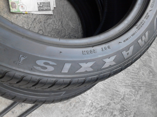 215/50R17 MAXXIS  WALTZ MS800 มี 2 เส้น  TEL.081-427-3941