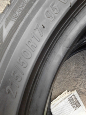 215/50R17 MAXXIS  WALTZ MS800 มี 2 เส้น  TEL.081-427-3941