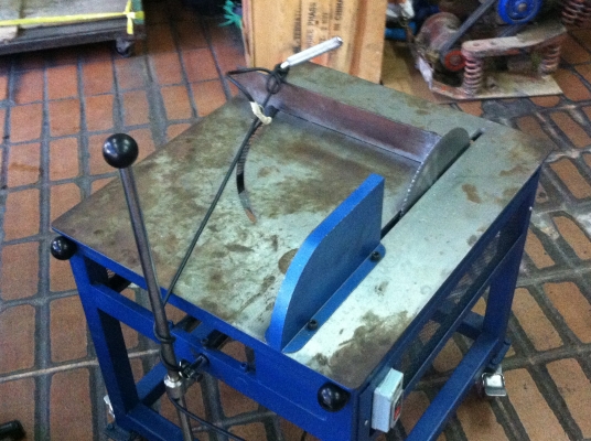 เครื่องตัดอลูมิเนียมขนาดใหญ่สุดใส่ใบ14-16นิ้วได้ มอเตอร์1.5แรงม้าพร้อมใช้งาน