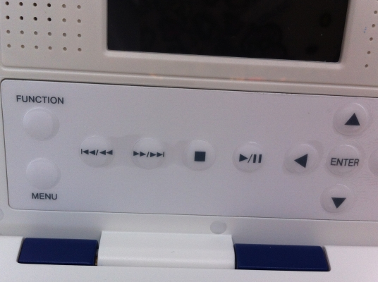 เครื่องเล่น  DVD แบบพกพาขนาดเล็กของใหม่ ครบชุดในซอง(มี 3 ชุด)