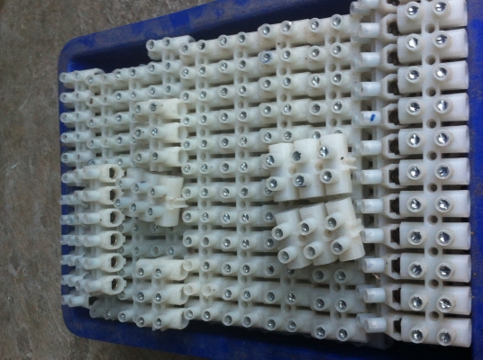 เทอร์มินอลต่อสายขนาดใหญ่ของใหม่จากญี่ปุ่น พลาสติกเนื้อดีขาวสะอาด