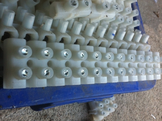 เทอร์มินอลต่อสายขนาดใหญ่ของใหม่จากญี่ปุ่น พลาสติกเนื้อดีขาวสะอาด