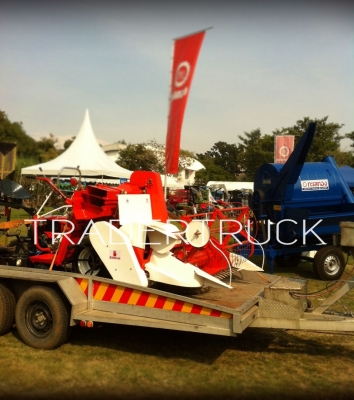 รถเกี่ยวนวดข้าวเล็ก รุ่นใหม่ คูโบต้า RT 140