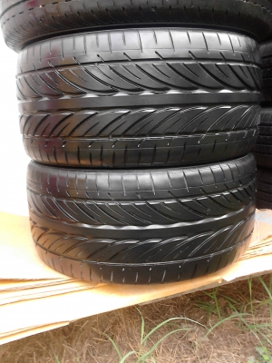 255/35R18 HANKOOK  VENTUS V12 EVO ปี2012  ( ไม่มีปะ )   มี 2 เส้น TEL.081-427-3941