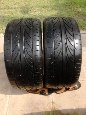 255/35R18 HANKOOK  VENTUS V12 EVO ปี2012  ( ไม่มีปะ )   มี 2 เส้น TEL.081-427-3941