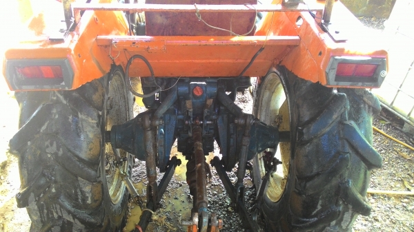 ขายรถไถ Kubota L1 26แรง สองเพลา เหลือ 90000 ยาท