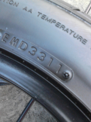 195/55R15  NITTO NEO GEN  มี 2 เส้นครับ TEL.081-427-3941