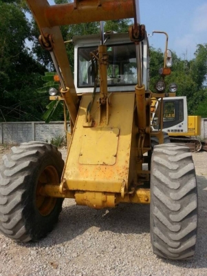 ราคาพิเศษมากๆ รถตัก KOMATSU 510 ยอดนิยม นำเข้าจาก ญี่ปุ่น+++ เดิมๆ ขายถูกมาก 090-986-2521 ราคาพิเศษมากๆ รถตัก KOMATSU 510 ยอดนิยม นำเข้าจาก ญี่ปุ่น+++ เดิมๆ ขายถูกมาก 090-986-2521