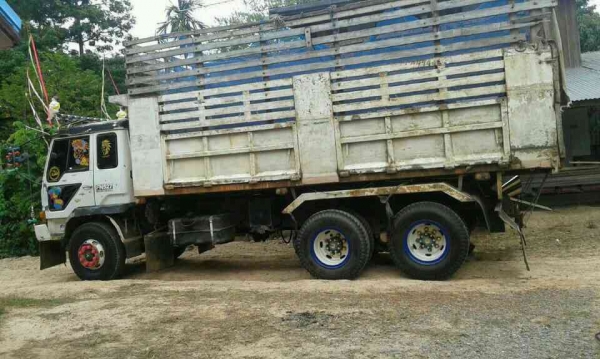 ขายรถพ่วง  18ล้อ MITSUBISHI