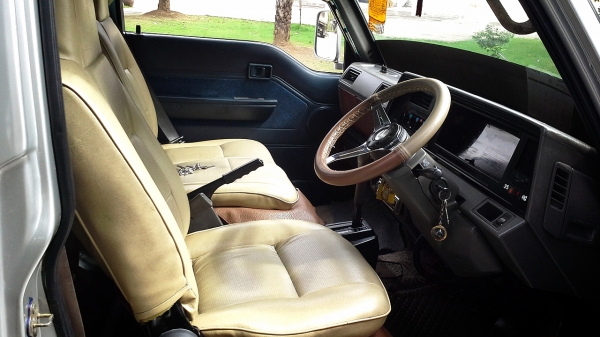 NISSAN URVAN ปี96 NGV2ถัง ออโต้ NISSAN URVAN ปี96 NGV2ถัง ออโต้