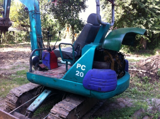 ขาย KOMATSU  PC 20 รุ่น 7 ราคา 220,000 ฿  สนใจติดต่อ. 0817634892