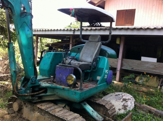ขาย KOMATSU  PC 20 รุ่น 7 ราคา 220,000 ฿  สนใจติดต่อ. 0817634892