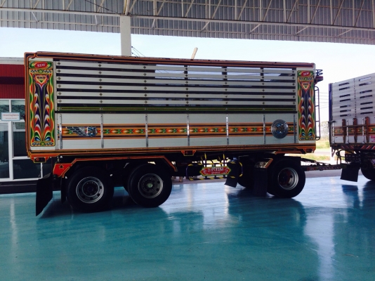 ขายพ่วง 2 เพลา  ลูก 3 คาน ดั้ม  344แรง  ปี 2554