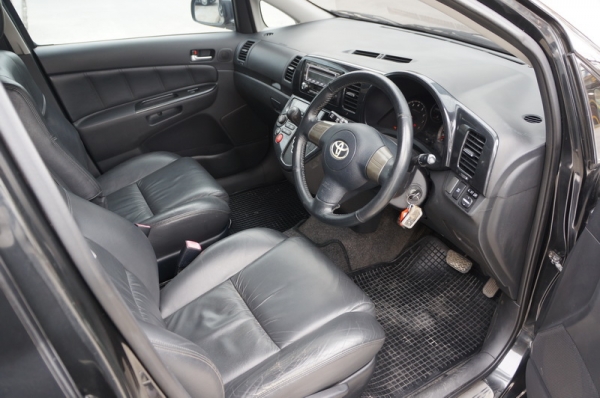 TOYOTA WISH ปี 2004 รถสวย ARIBAG คู่หน้า เบรค ระบบ ABS เบาะหนังสภาพดี ล้อ MAX แต่ง กระจกไฟฟ้า เครื่องเดิมวิ่งดี ช่วงล่างแน่น แอร์เย็น รถพร้อมใช้งาน สีสวย จัดไฟแนนได ฟรีดาวน์