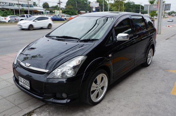 TOYOTA WISH ปี 2004 รถสวย ARIBAG คู่หน้า เบรค ระบบ ABS เบาะหนังสภาพดี ล้อ MAX แต่ง กระจกไฟฟ้า เครื่องเดิมวิ่งดี ช่วงล่างแน่น แอร์เย็น รถพร้อมใช้งาน สีสวย จัดไฟแนนได ฟรีดาวน์