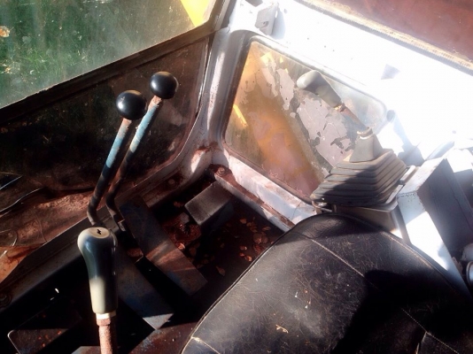 ***ขายแล้วครับขอบคุณ Truck2hand ขายแบคโฮ 200 ยอดนิยม KOBELCO MARK3 SK200 S.No.11630 เก๋งน้ำเงิน เครื่องเดิม ปั้มเดิม ไฟฟ้าตัด เครื่องMITSU 6D31-135HP 6สูบ เครื่องดีแห้ง แน่นดี แรงดี ปั้มK3V แห้งๆแรง ทำงานดี คล่องตัว บูมอาร์มสวย ไม่ปะไม่ดาม บุ้งกี๋ดี ยังหน