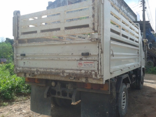 (จบการขายแล้วค่ะ) คุณสุระกิจ จ. ประจอบคีรีขัน หกล้อดั้ม อีโน่  175  แรงม้า  ปี 54  พร้อมใช้งาน