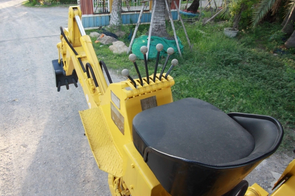 ติดต่อ 086-775-7900, 086-324-1992