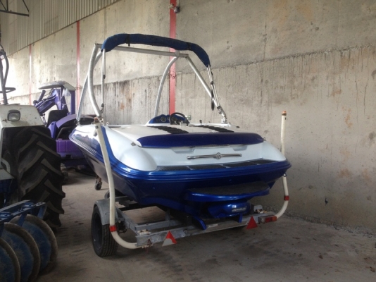 ขายเรือเร็วสปีดโบ๊ท ยี่ห้อYAMAHA 175แรง พร้อมเทลเลอร์ใช้งานน้อย1950ชั่วโมง ราคาเงินสดลดได้อีก