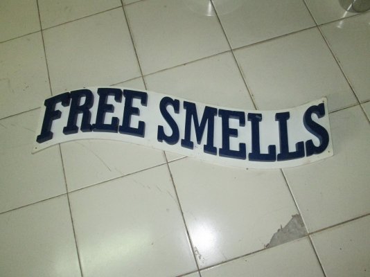 ป้ายไฟ   ได้มาอย่างนี้  ใครมีความสนใจ  เชิญครับ