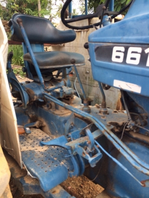 รถไถFORD6600 เครื่องT6 เล่มทะเบียน มีดันหน้า รถสภาพดี พร้อมใช้ เครื่องแน่นๆ